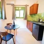 Okeanis & Adults Only Apartment