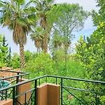 Okeanis & Adults Only Apartment *