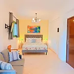 Okeanis & Adults Only