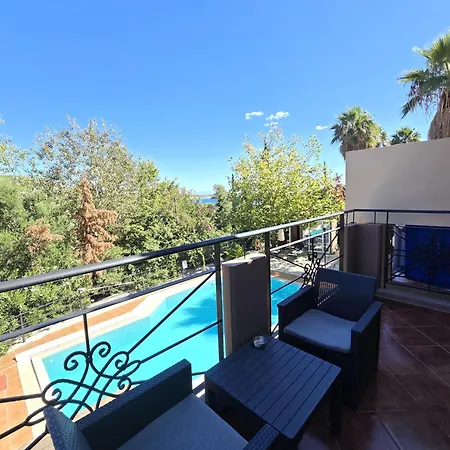 Okeanis & Adults Only Apartment *