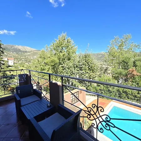 Okeanis & Adults Only *